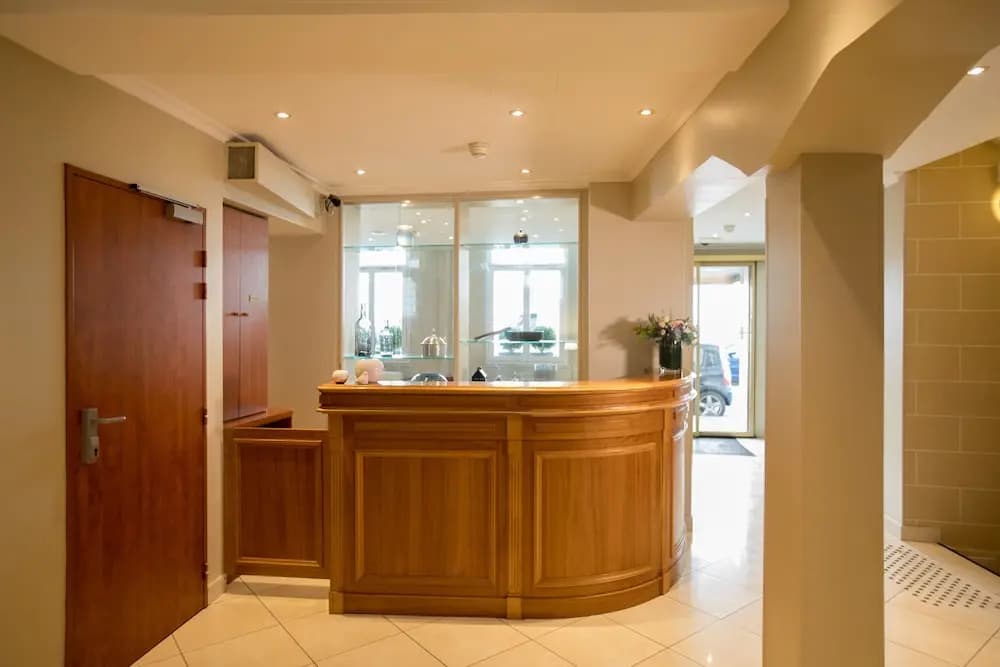 Elysees Opera Hotel - Photo 2