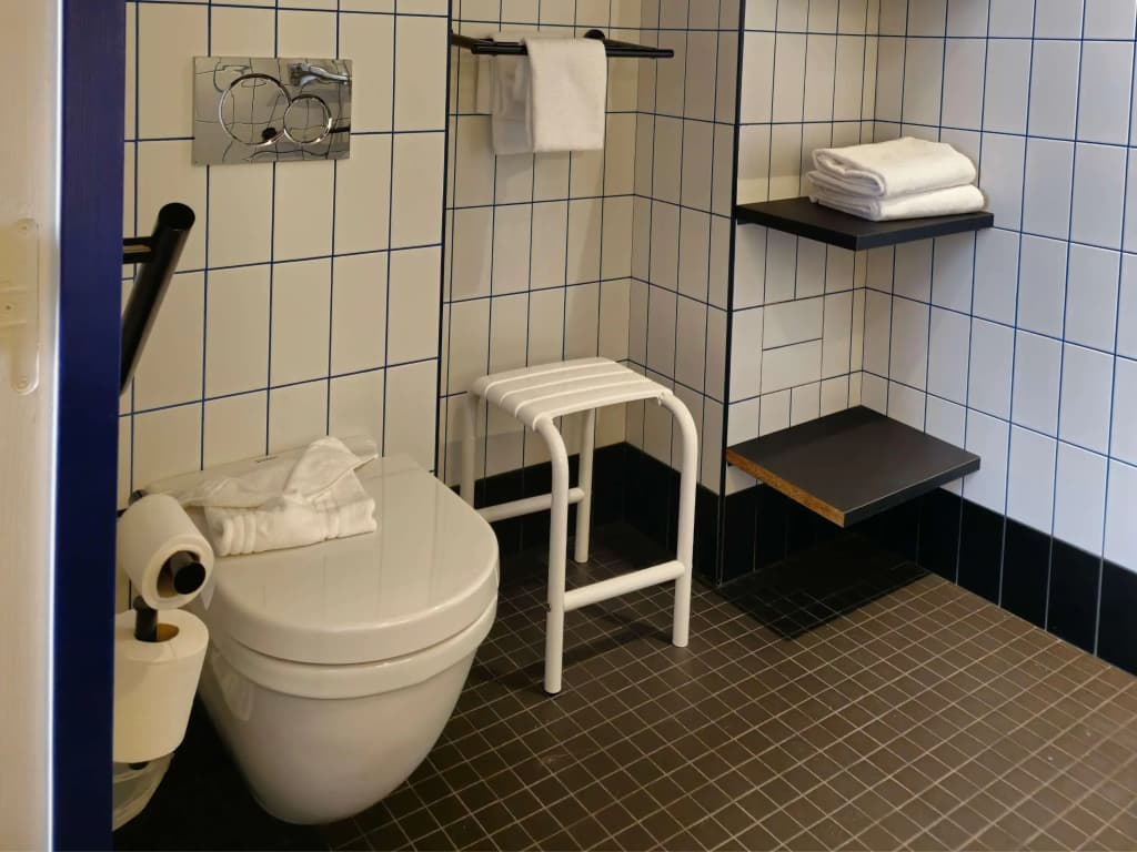 ibis Styles Dijon Central - Miniature 7