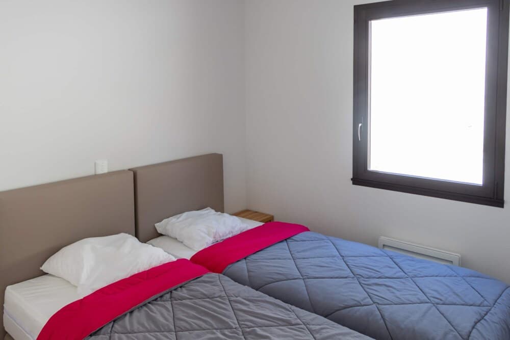 Mobile Homes for 4 People With Lake View in Residence L'ecrin du Lac, Chorges - Photo 3