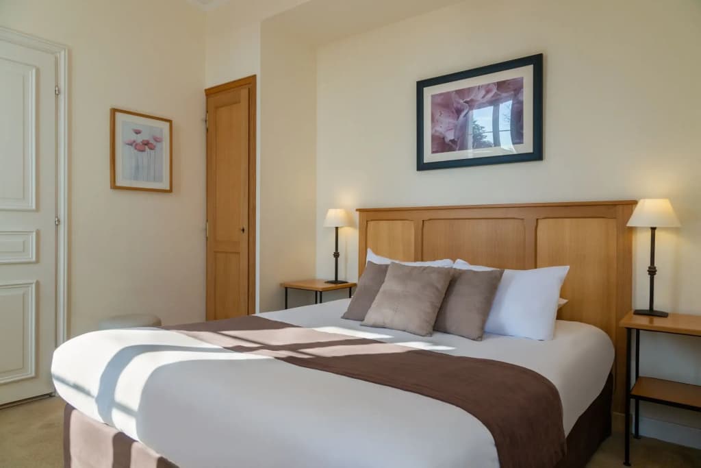 The Originals Relais, Hôtel St Laurent - Photo 4
