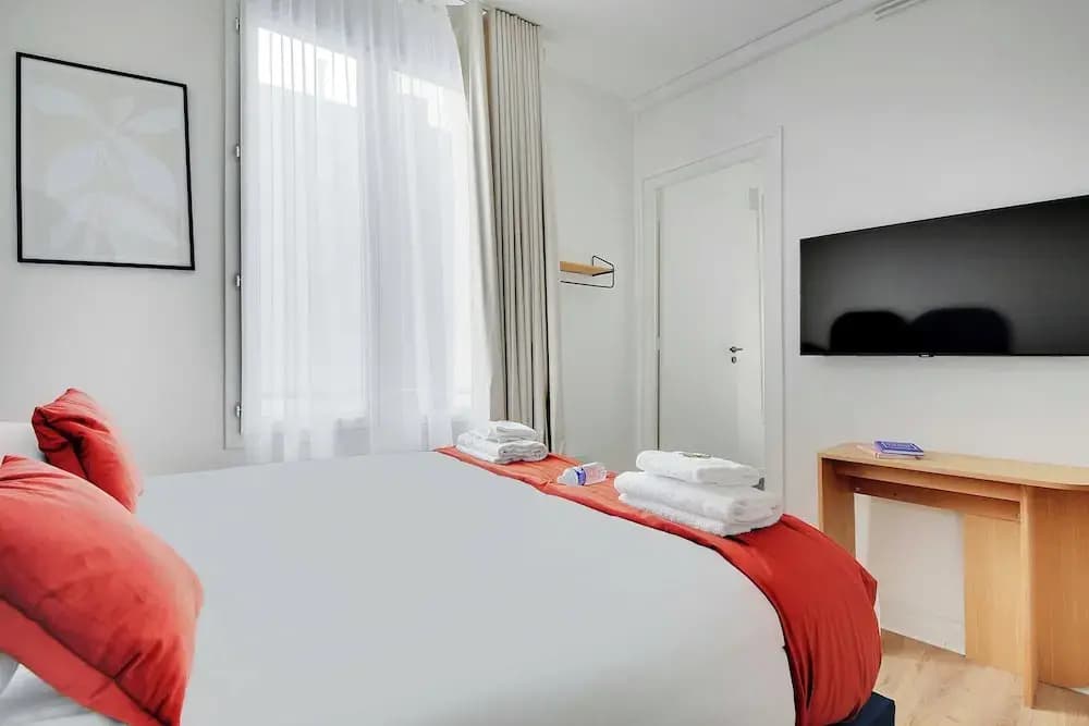 Modern Apartment - 1br/4p - Sacre-coeur - Photo 2