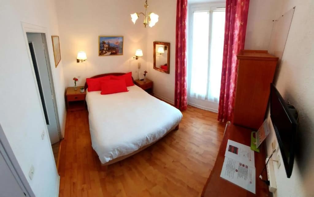 Hôtel Louvia - Miniature 7