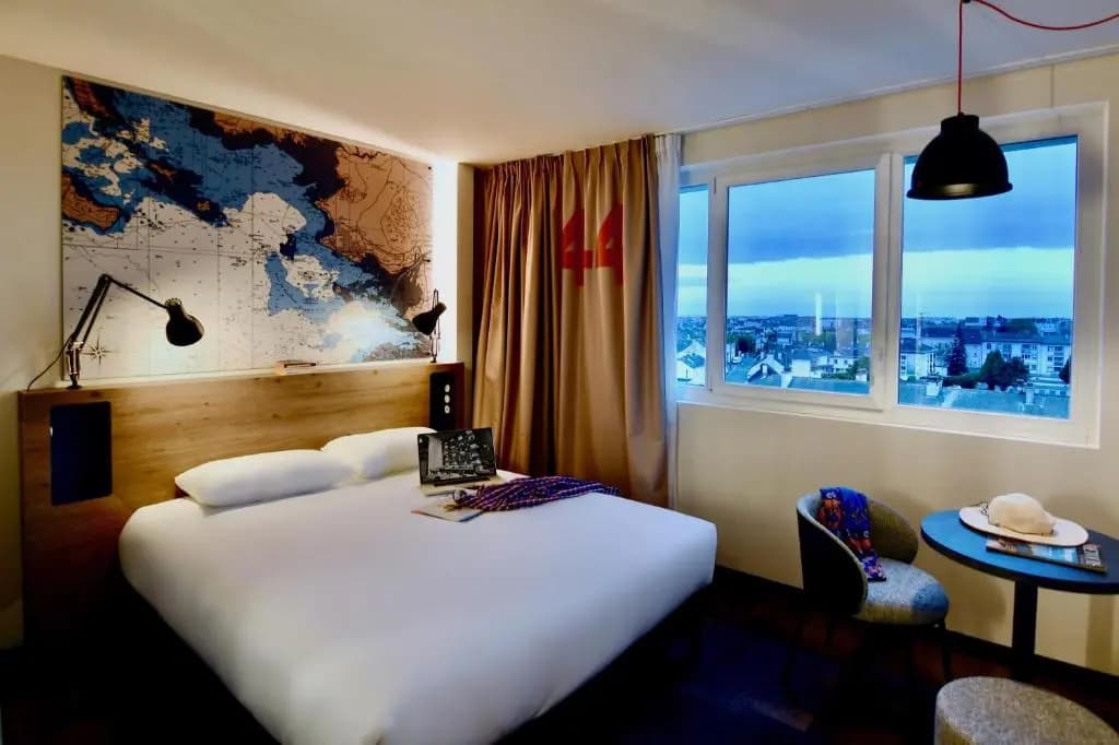 ibis Styles Saint Nazaire Centre Gare - Photo 3