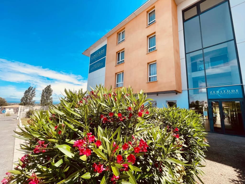 Comfort Aparthotel Carcassonne - Photo 1