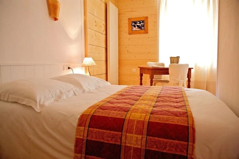 Logis Hôtel les Arobiers - Photo 3
