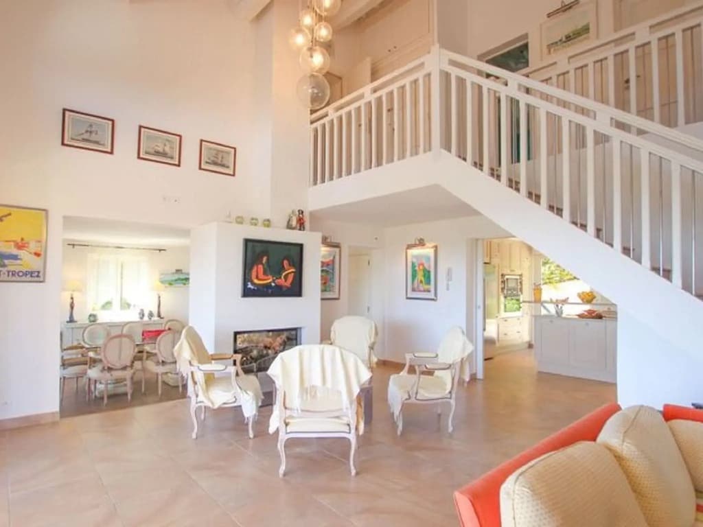 Serene Holiday Home in Grimaud With Private Pool - Miniature 8