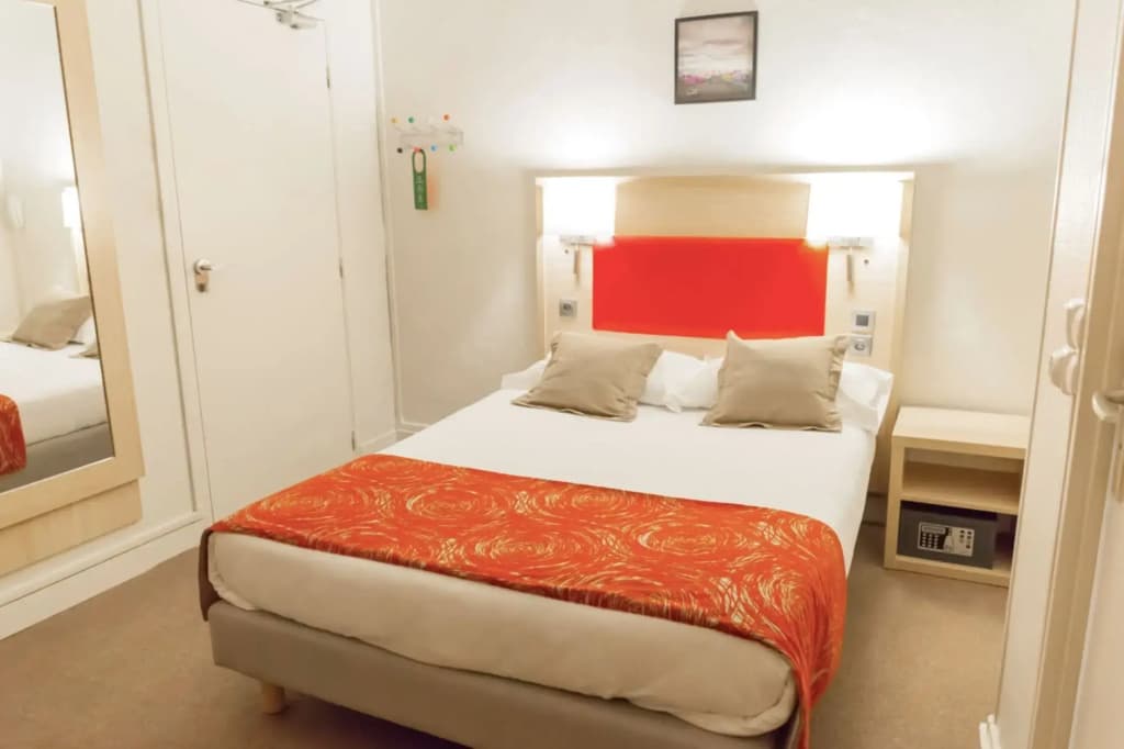 D'win Hotel - Photo 5