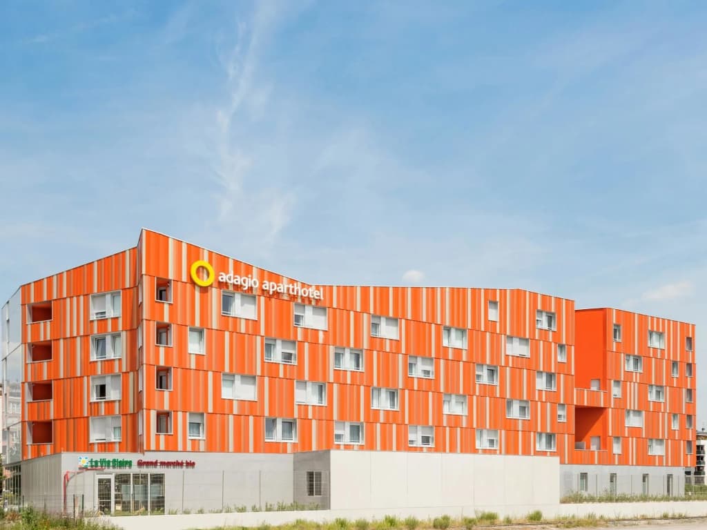 Aparthotel Adagio Access Paris Massy Gare TGV - Photo 1