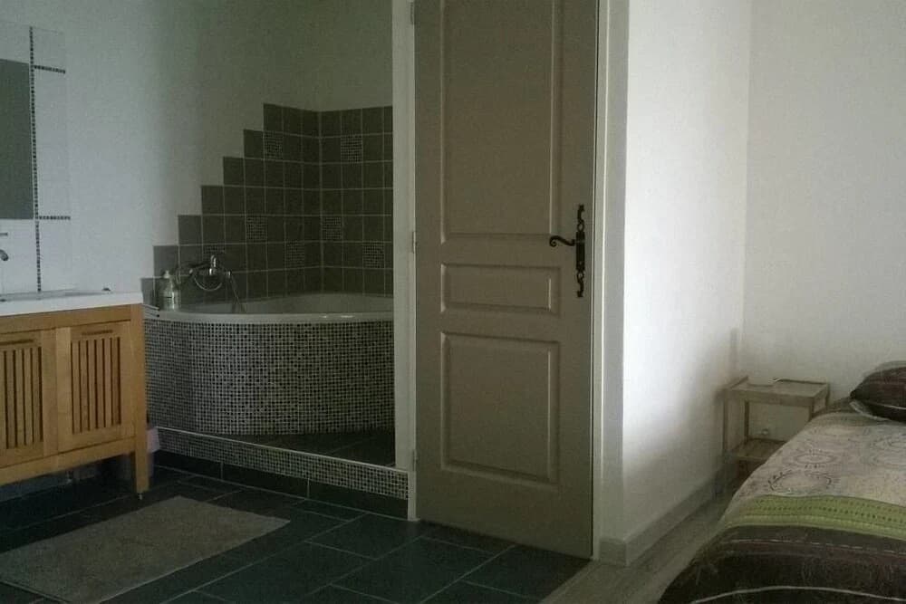 Chambre en Provence - Miniature 4