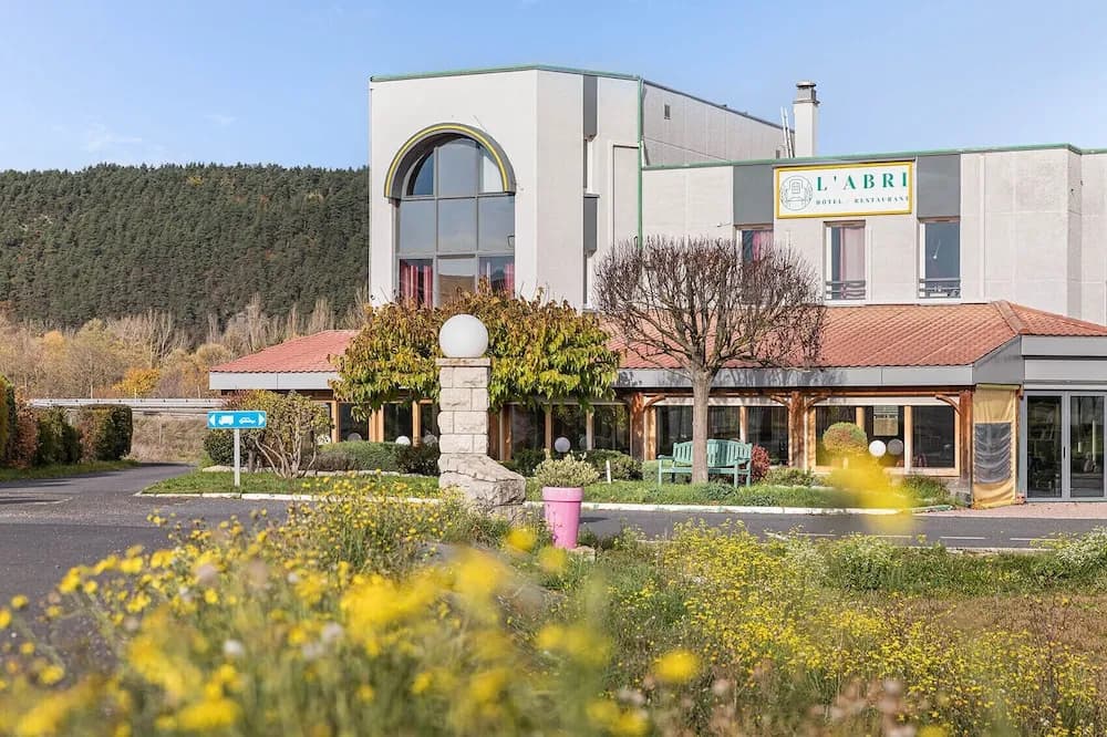 Hotel l'Abri - Photo 1