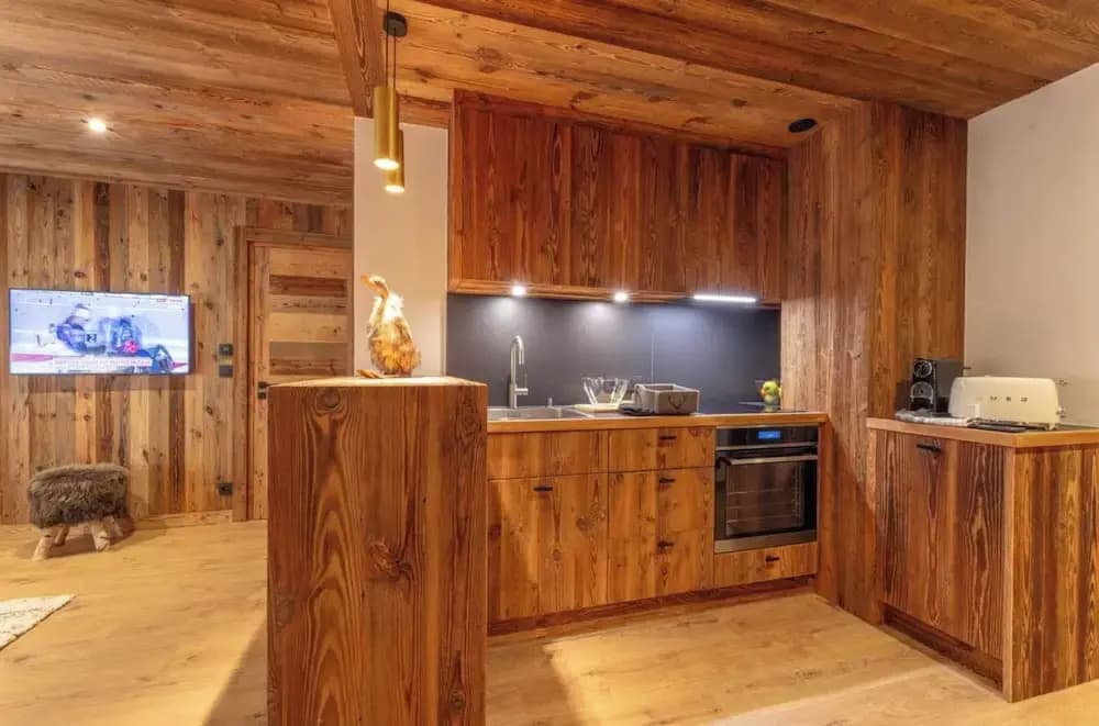 Modern 2 Bedroom Apartment, Close to ski Lifts - Miniature 8