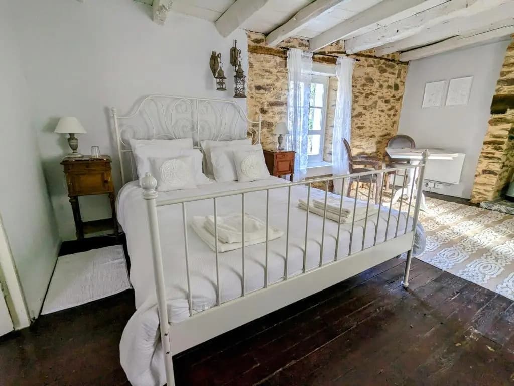 Sous le Chateau - Photo 1