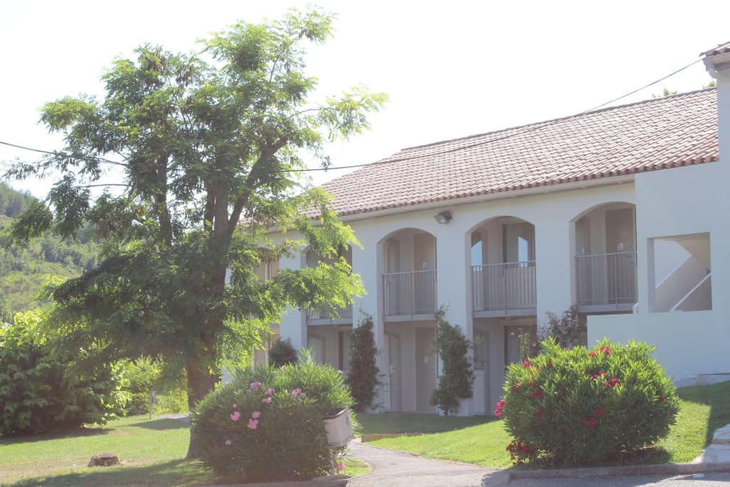 Hotel Campanile Grasse - Chateauneuf - Photo 1