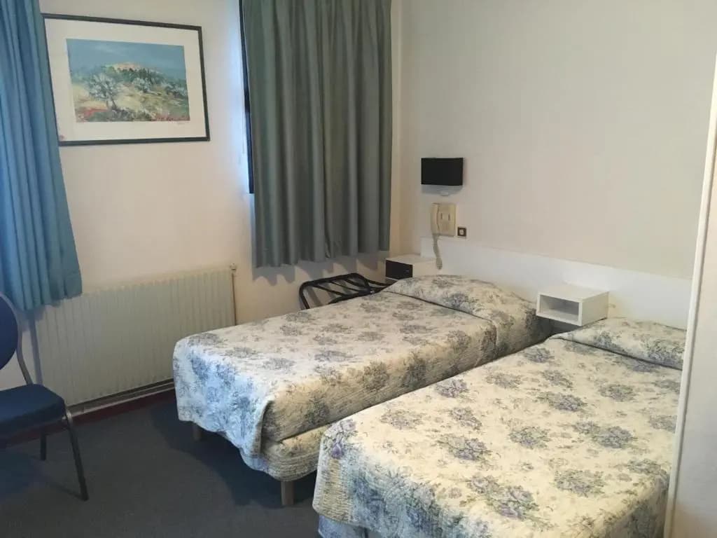 Green Park Hotel Paris - Photo 2