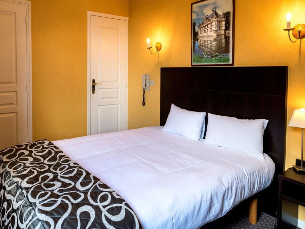 Hôtel des Châteaux - Photo 3