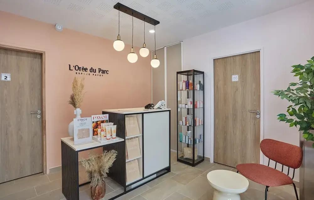 Apartment in Royan Near Sandy Beaches - Miniature 7