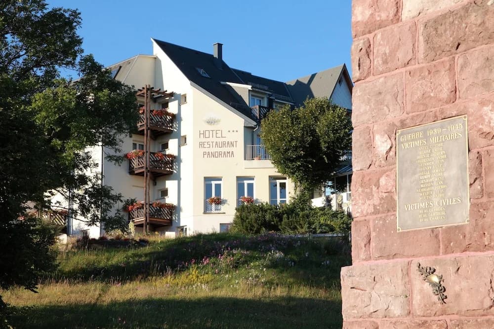 Hôtel - Restaurant Panorama - Photo 1