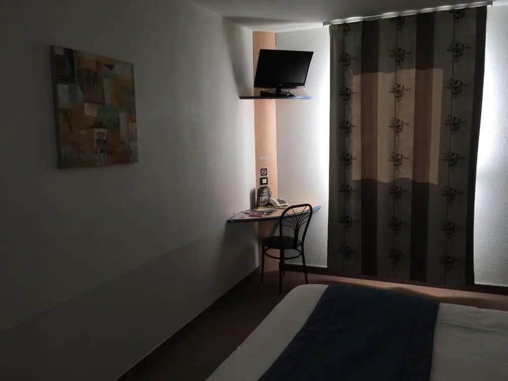 Hôtel Akena City Châteaurenard - Miniature 6