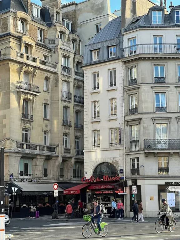 Cozy Apartment & Terrace - 2br/4p - Republique - Photo 1