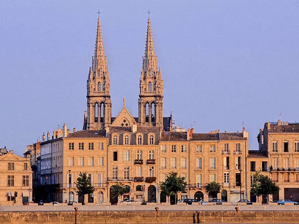 ibis budget Bordeaux Centre Mériadeck - Photo 1