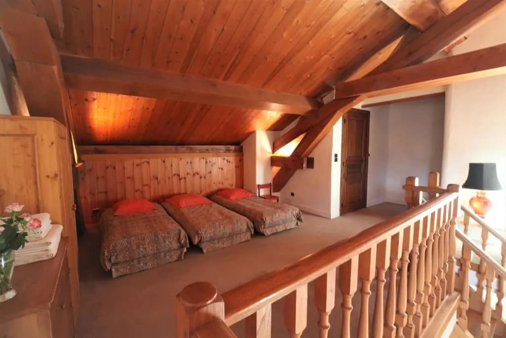 Duplex Carline 185m2 - 7 rooms - Living room with large fireplace and frame - Photo 4