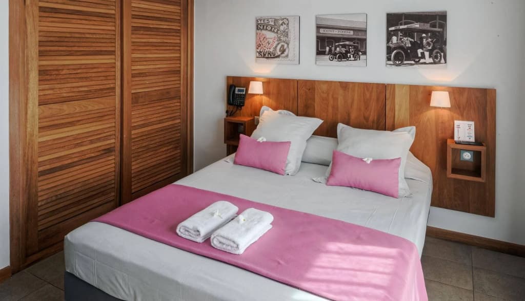Le Saint Pierre Hotel - Miniature 7