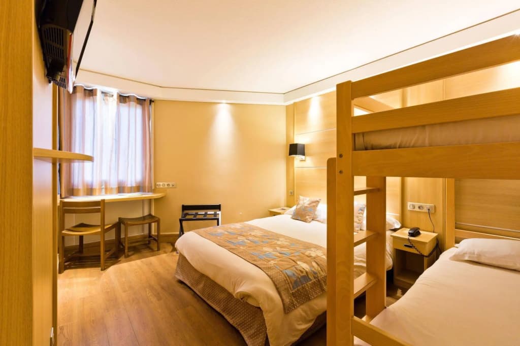 ibis Styles Annecy Le Vieux - Miniature 7