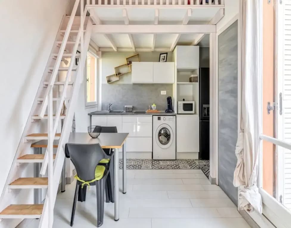 Modern Stay by the Beach - Photo 4