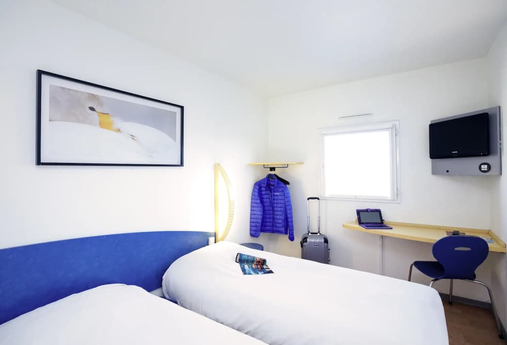 ibis budget Pouilly-en-Auxois - Photo 1