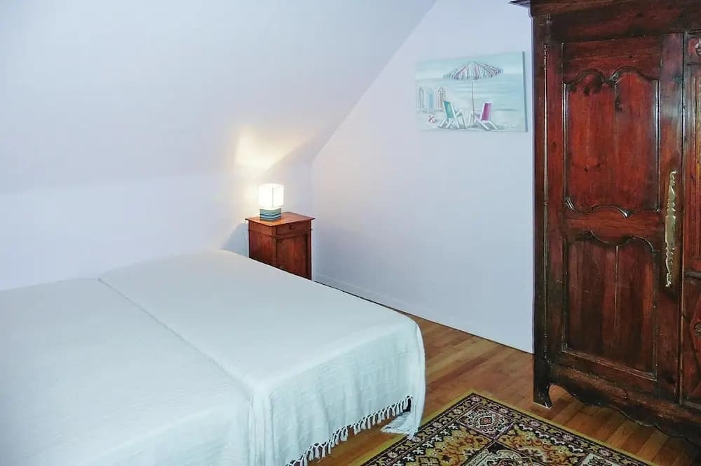 Holiday Home in Brittany Near Sandy Beaches - Miniature 4