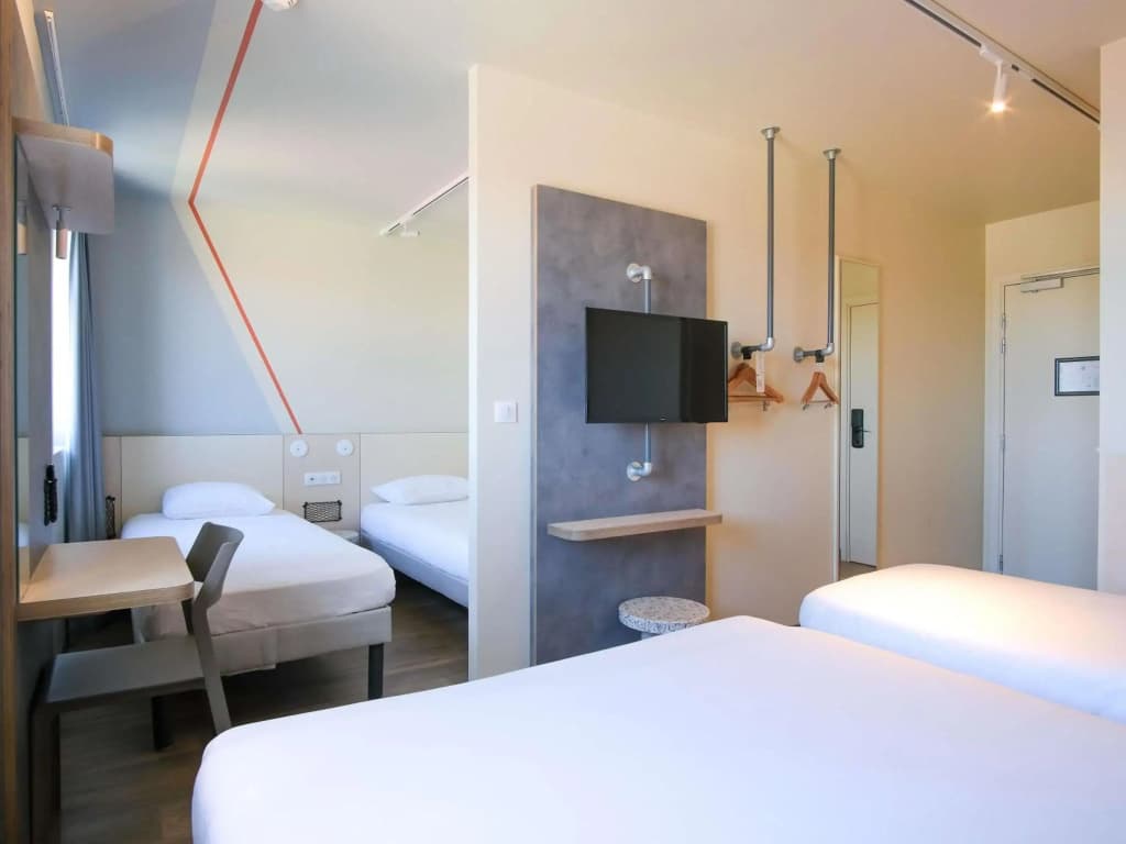 Ibis Budget Toulouse Labège - Photo 5