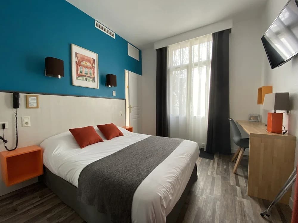 Rev Hotel - Photo 5