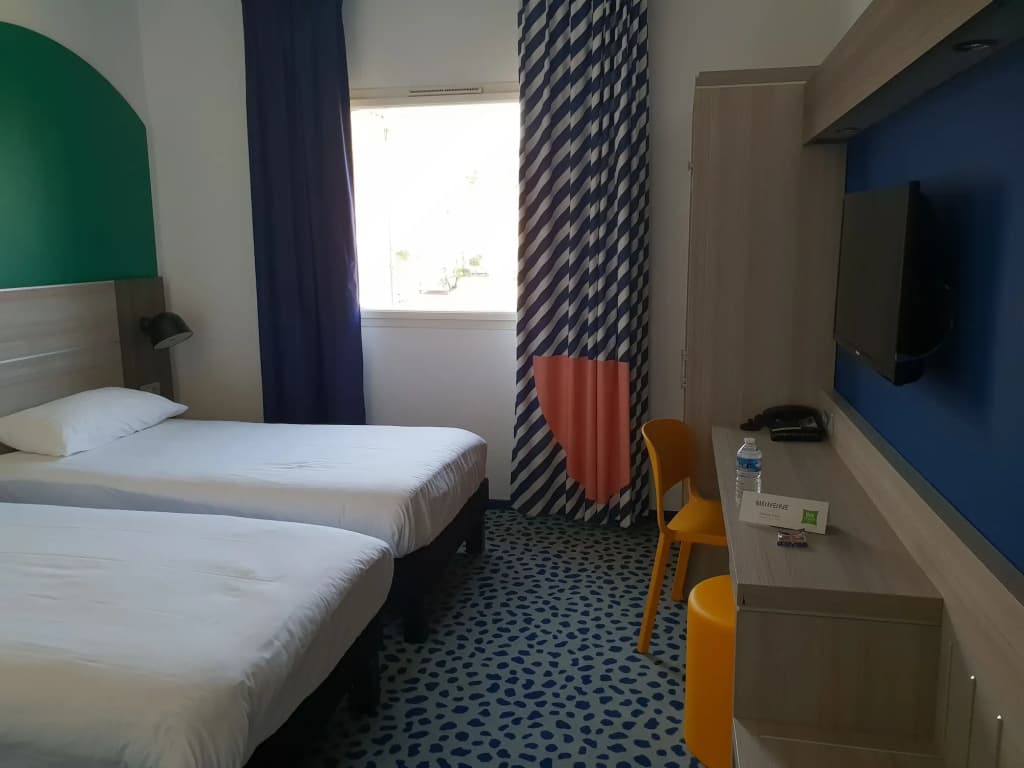 ibis Styles Marseille Plan de Campagne - Photo 2