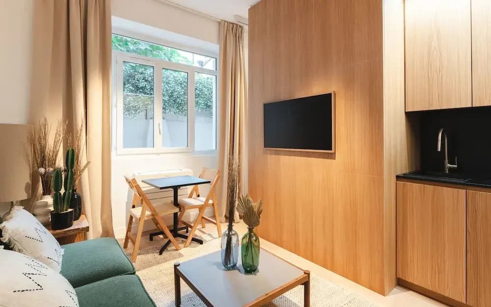 AC Apartment With Terrace in the Center of Paris - Photo 4