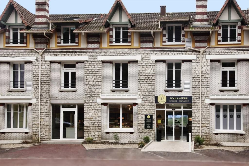 Logis Hôtel La Ruche - Photo 1