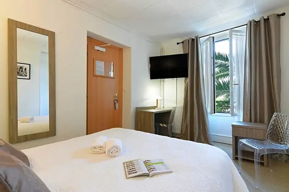 Hôtel Val Flores Logis - Photo 5