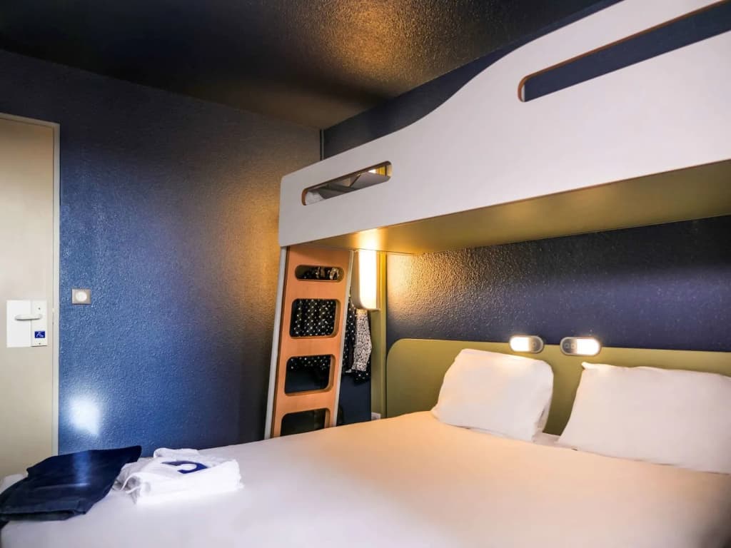 Ibis Budget Arles Sud Fourchon - Photo 2