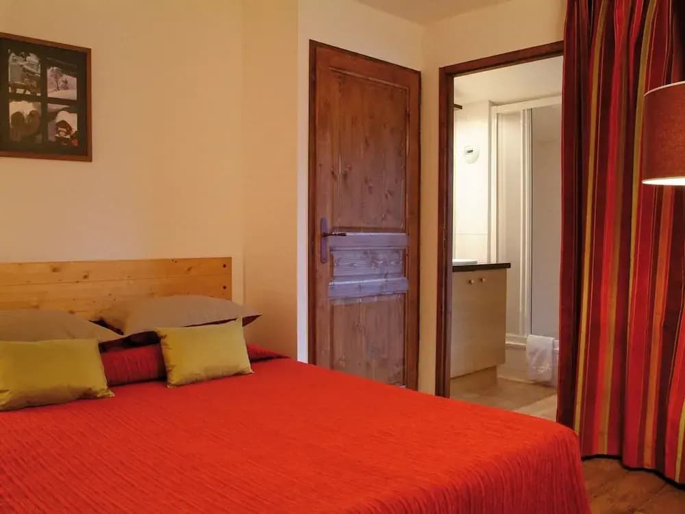 Studio in Brides les Bains 600m From Skilift - Photo 1