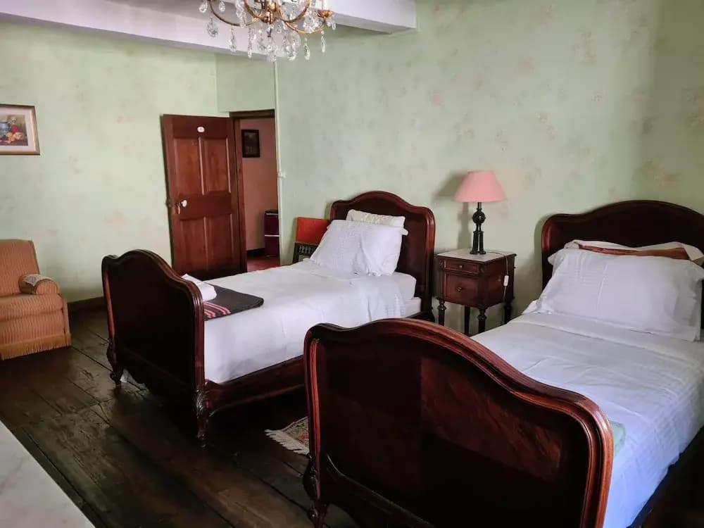 Hotel des etrangers - Miniature 6