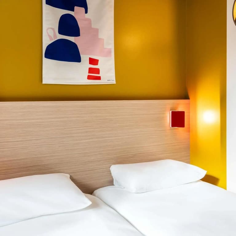 ibis Styles Prevessin Geneve Airport - Miniature 5