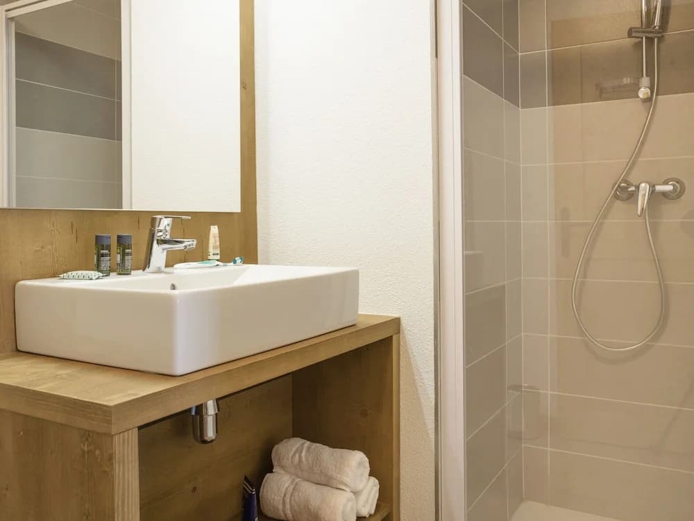 Adult-friendly Alpine Flat - Miniature 7