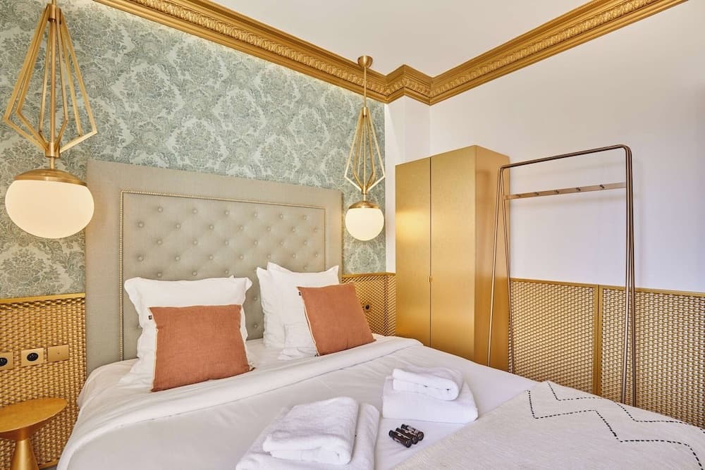 Superb AC- 2bdr Apartement Montaigne/arc de Triomphe - Miniature 6