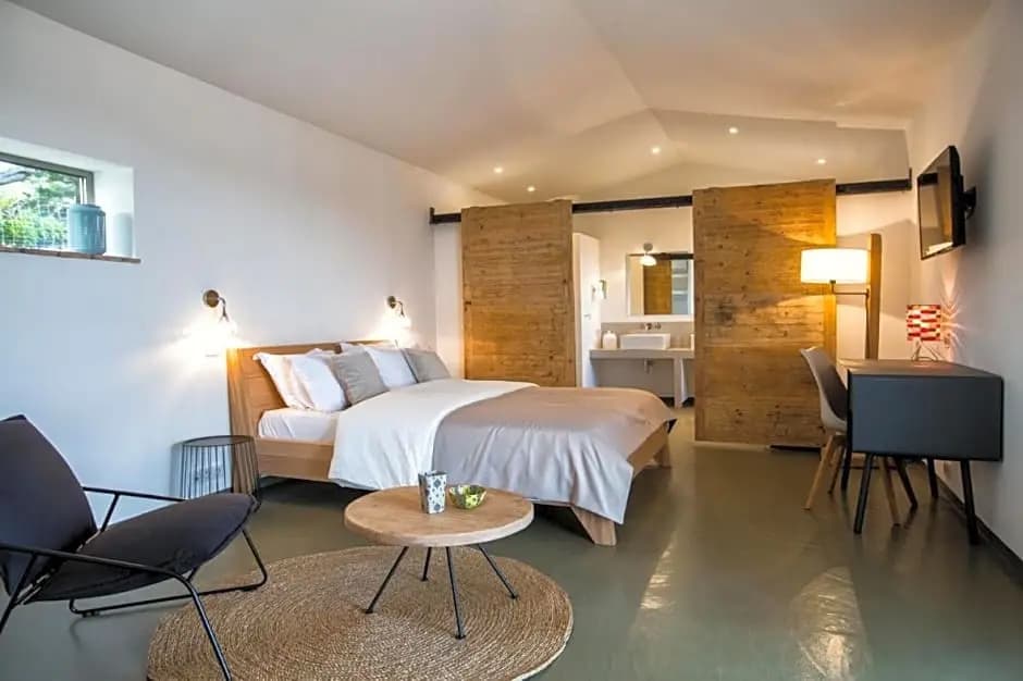 Les Chambres de Mila - Miniature 4