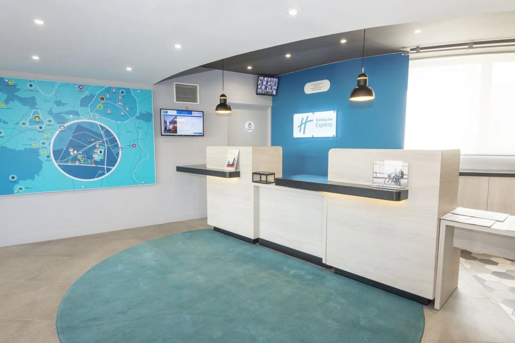 Holiday Inn Express Paris - Velizy by IHG - Photo 2