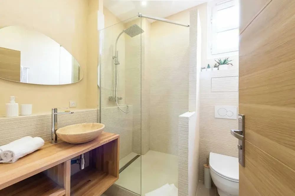 Modern Apartment -2bdr/6p - 300m From the Beach - Miniature 7