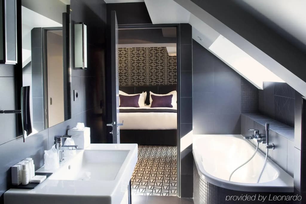 Le Grey Hotel - Miniature 7