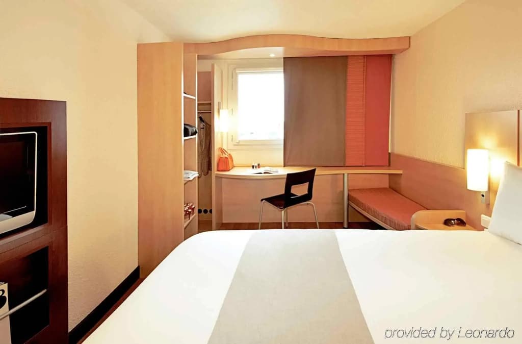 ibis Marseille Timone - Photo 3