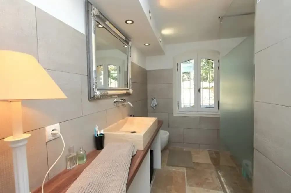Provencal Villa in the Heart of the Luberon Scrubland - Miniature 6