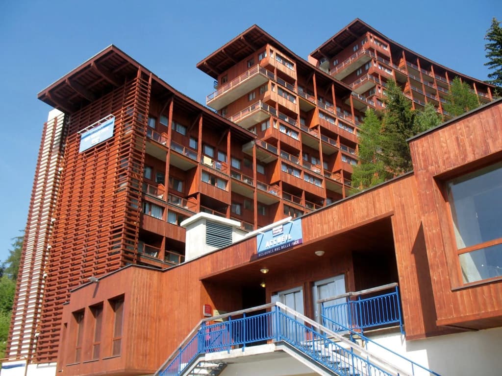 Apartment in France With Balcony Views - Photo 1