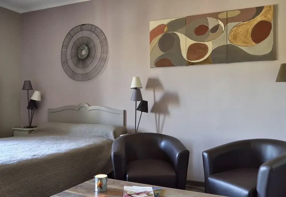 Hôtel Restaurant L'Oustaloun - Photo 2